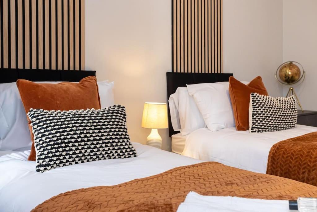 Railway House - Central Warrington - Sleeps 6 외부 사진