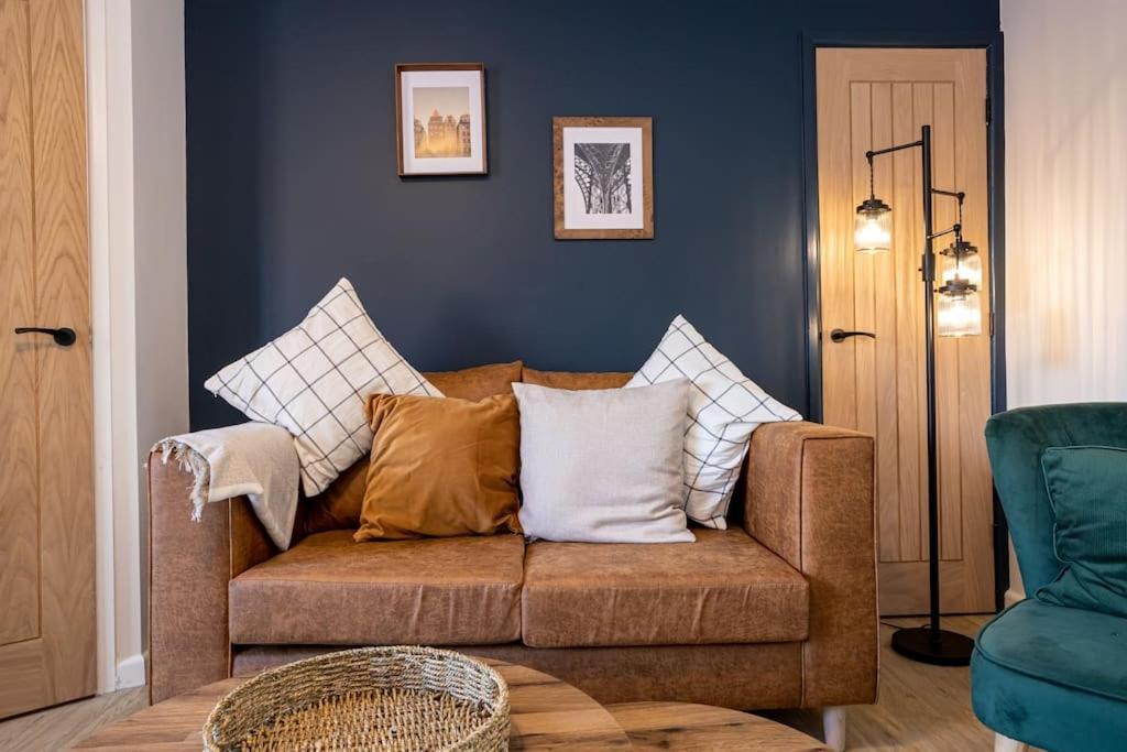 Railway House - Central Warrington - Sleeps 6 외부 사진